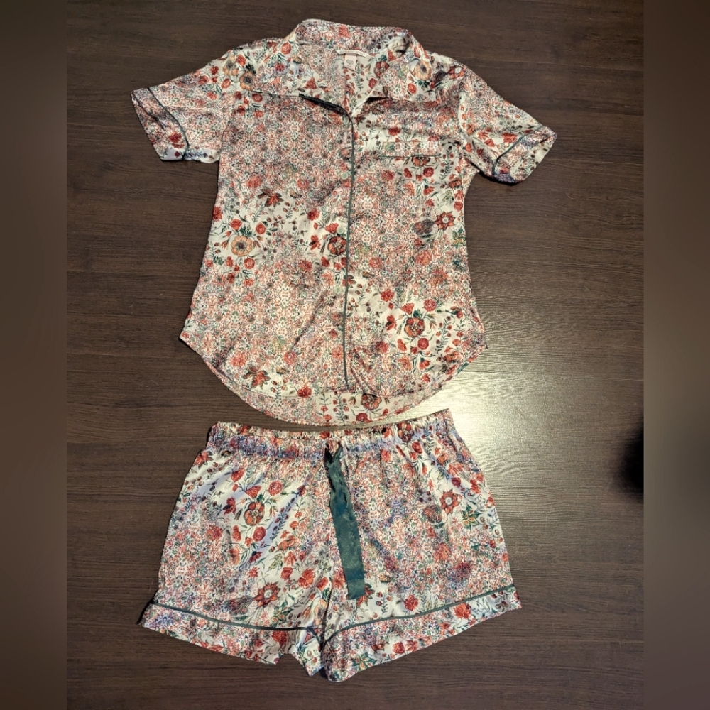 Victoria's Secret Small Pajamas